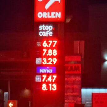 Ceny paliw wzrosną. Rząd będzie musiał przywrócić 23% podatek VAT