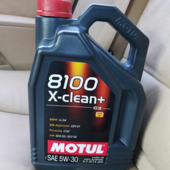 Olej motul 5w30 5L nowy Olej motul 5w30 5L nowy