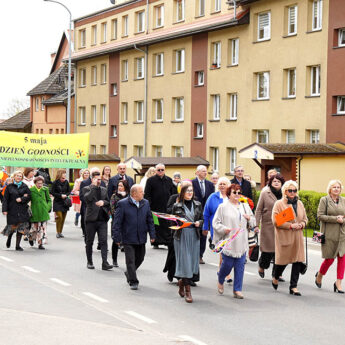 Dzień Godności w Kamieniu Pomorskim: kolorowy korowód i wspólne świętowanie