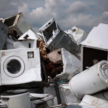 Zbiórka elektrośmieci w Gminie Dziwnów. Koło Gospodyń Wiejskich zachęca do pozbywania się odpadów