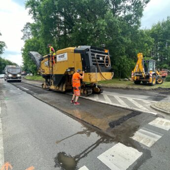 Ruszyły prace na drodze pomiędzy Świerznem a Stuchowem