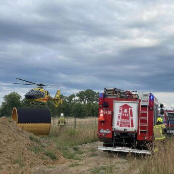 Mężczyzna podczas prac przeciął sobie tętnicę. 33 - latek trafił do szpitala