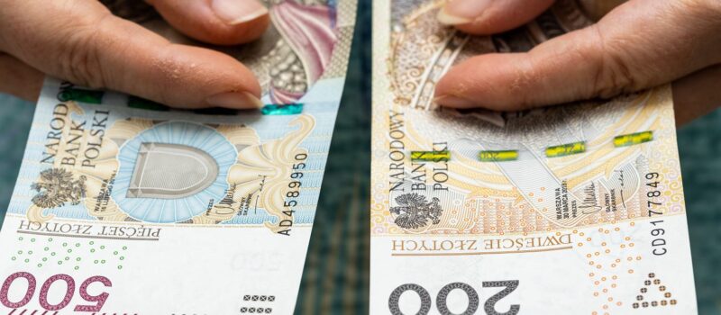 Rzeczpospolita: "Polacy chcą zrównania wieku emerytalnego"