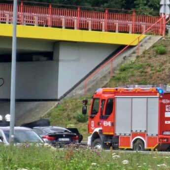 BMW zapaliło się w trakcie jazdy! Utrudnienia na trasie S3