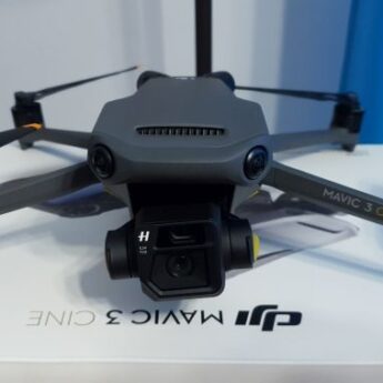 DJI MAVIC 3 CINE COMBO