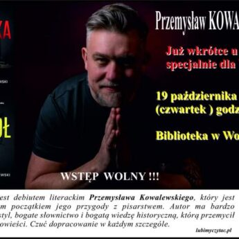 Pisarz Przemysław Kowalewski w wolińskiej bibliotece