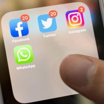 Facebook i Instagram będą płatne. Tyle trzeba będzie zapłacić za brak reklam Facebook i Instagram będą płatne. Tyle trzeba będzie zapłacić za brak reklam