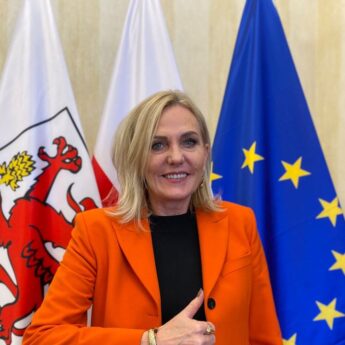 Burmistrz Ewa Grzybowska włącza się w akcję „Duża paka dla dzieciaka i starszaka”
