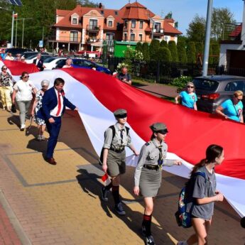 Efektowny Dzień Flagi w Międzywodziu!