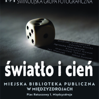 Wernisaż wystawy pt. "Światło i cień" w międzyzdrojskiej biblioteki