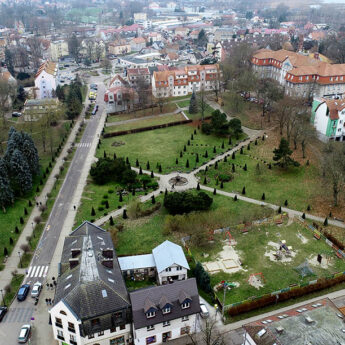 Burmistrz Kamienia Pomorskiego zaprasza na konsultacje społeczne w sprawie Parku Zdrojowego