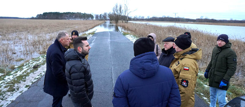 Wicewojewoda w Kamieniu Pomorskim. "W całym województwie walczymy z podtopieniami"