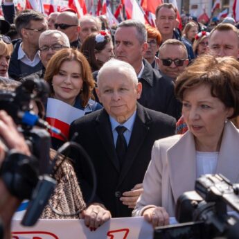 Sondażowa zmiana na czele. PiS po raz pierwszy liderem Sondażowa zmiana na czele. PiS po raz pierwszy liderem