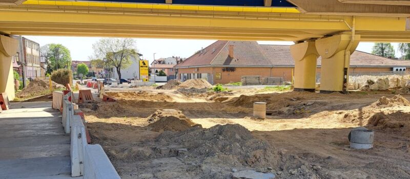 Rozkopana ulica Mickiewicza w Wolinie. Mieszkańcy: "To skandal!
