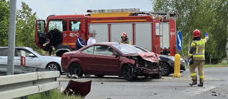 Czołowe zderzenie dwóch aut pod Kamieniem Pomorskim!