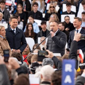 Sławomir Nitras "Apeluje, prosi, błaga" o wyższą frekwencję!