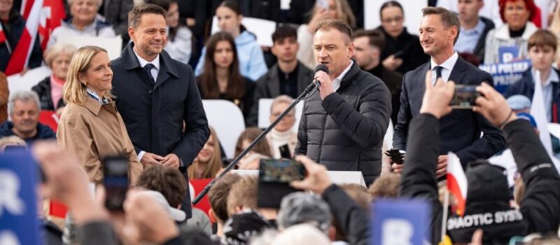 Sławomir Nitras "Apeluje, prosi, błaga" o wyższą frekwencję!