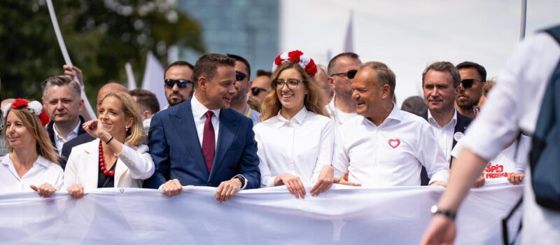 Donald Tusk: "Obudź się Polsko, tak nie może być"