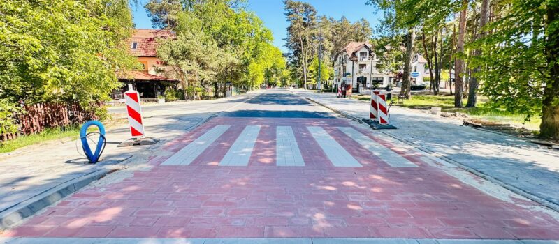 Nowa jakość infrastruktury w Pobierowie! Przebudowa ulicy Wojska Polskiego dobiega końca