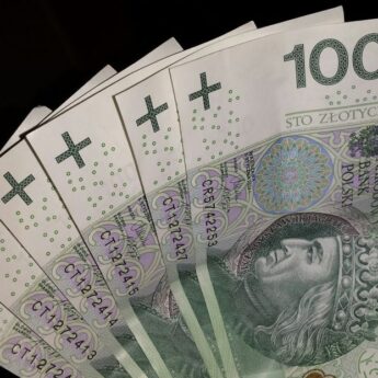 Płaca minimalna w górę. Ponad 5 tys. złotych od 2026 roku Płaca minimalna w górę. Ponad 5 tys. złotych od 2026 roku