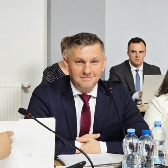 Jednogłośne absolutorium i wotum zaufania dla Burmistrza Golczewa. Rada doceniła skuteczność i kierunek działań samorządu Jednogłośne absolutorium i wotum zaufania dla Burmistrza Golczewa. Rada doceniła skuteczność i kierunek działań samorządu