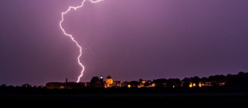 Dziś burze z silnymi opadami i wiatrem. Jest ostrzeżenie meteorologiczne dla powiatu kamieńskiego