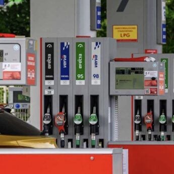 Ceny paliw wystrzelą? Wszystko przez konflikt na Bliskim Wschodzie Ceny paliw wystrzelą? Wszystko przez konflikt na Bliskim Wschodzie
