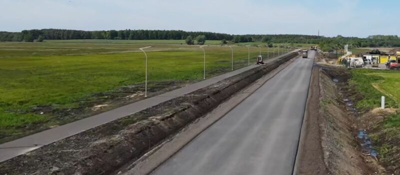 Zakończono układanie nawierzchni na drodze Gostyń–Pobierowo. Częściowy ruch zostanie wkrótce przywrócony