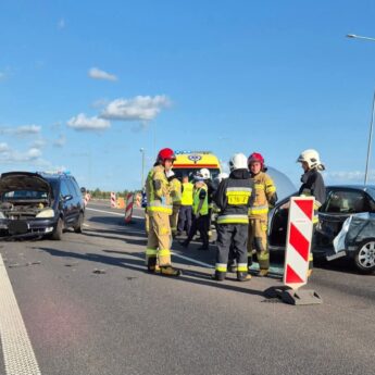 Zderzenie dwóch aut na drodze S3 w okolicach Wolina Zderzenie dwóch aut na drodze S3 w okolicach Wolina