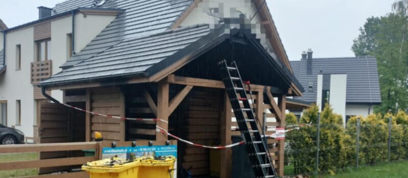 Pożar w Dziwnowie. Płonęła altana przy ul. Komandorskiej