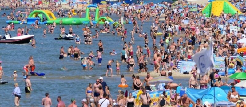 Ciepły weekend w Międzyzdrojach: szykujcie się na słońce i morskie kąpiele!