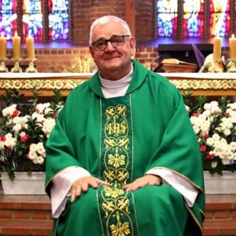 Honorowy Obywatel Wolina odchodzi na zasłużony odpoczynek. Wolin dziękuje ks. Koniecznemu za 12 lat posługi [ZDJĘCIA]