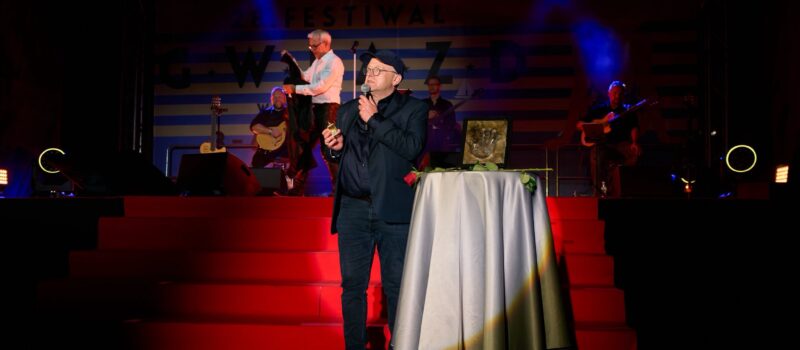 Wzruszające zakończenie 28. Festiwalu Gwiazd w Międzyzdrojach. Hołd dla prof. Adama Myjaka