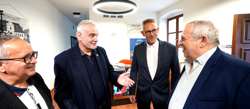 45 lat na drodze karate. Kamień Pomorski i Kowary połączyła pasja i duch walki [ZDJĘCIA]