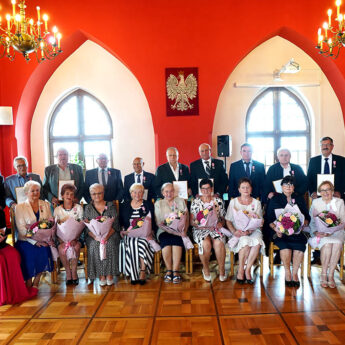 Złote Gody w Kamieniu Pomorskim. Jedenaście par świętowało 50-lecie małżeństwa Złote Gody w Kamieniu Pomorskim. Jedenaście par świętowało 50-lecie małżeństwa
