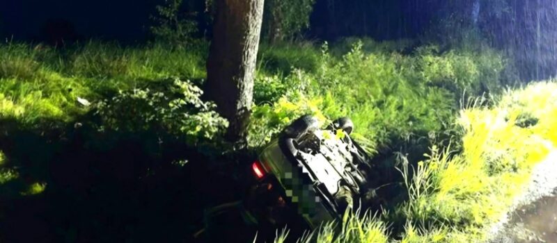 Po "dachowaniu" auta uciekł do lasu. Miał przy sobie blisko 100 gram narkotyków!