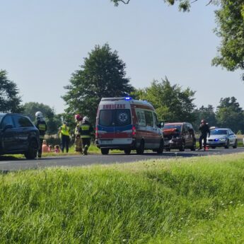 Zdarzenie drogowe w Jarzysławiu. Na miejscu spore utrudnienia Zdarzenie drogowe w Jarzysławiu. Na miejscu spore utrudnienia