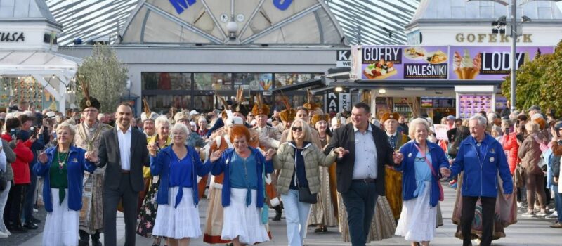 XXIII Spotkania Artystyczne Seniorów w Międzyzdrojach – tradycja i pasja w sercu miasta
