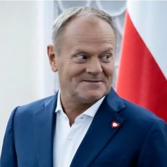 Premier Tusk: "W Polsce rekordowo rośnie ilość pieniędzy ludziom w portfelach" [FILM]