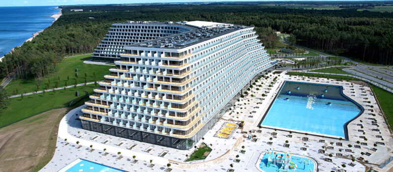 Ikoniczny Hotel Gołębiewski wciąż czeka na otwarcie [ZDJĘCIA, FILM]