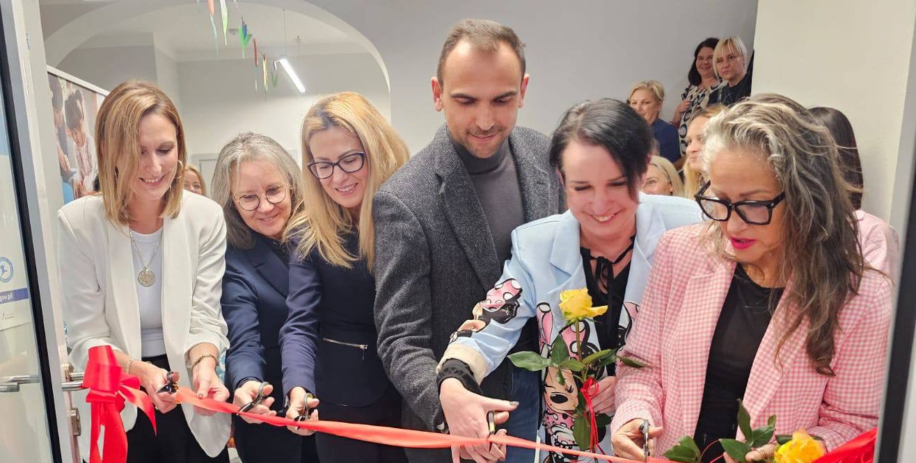 Nowa jakość usług społecznych w Międzyzdrojach. Otwarto zmodernizowany Ośrodek Pomocy Społecznej