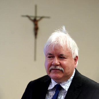 Rada Gminy Rewal w kilka minut zadłużyła gminę na 5 milionów złotych Rada Gminy Rewal w kilka minut zadłużyła gminę na 5 milionów złotych