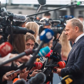 Polacy wracają z Niemiec. Premier: "Wystarczył rok pracy patriotycznego i kompetentnego rządu"