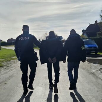 Nie ukrył się przed policją. 39-latek z powiatu kamieńskiego w rękach funkcjonariuszy