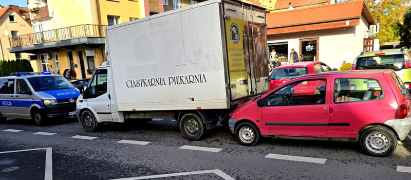 Kolizja na ulicy Wysockiego w Kamieniu Pomorskim Kolizja na ulicy Wysockiego w Kamieniu Pomorskim