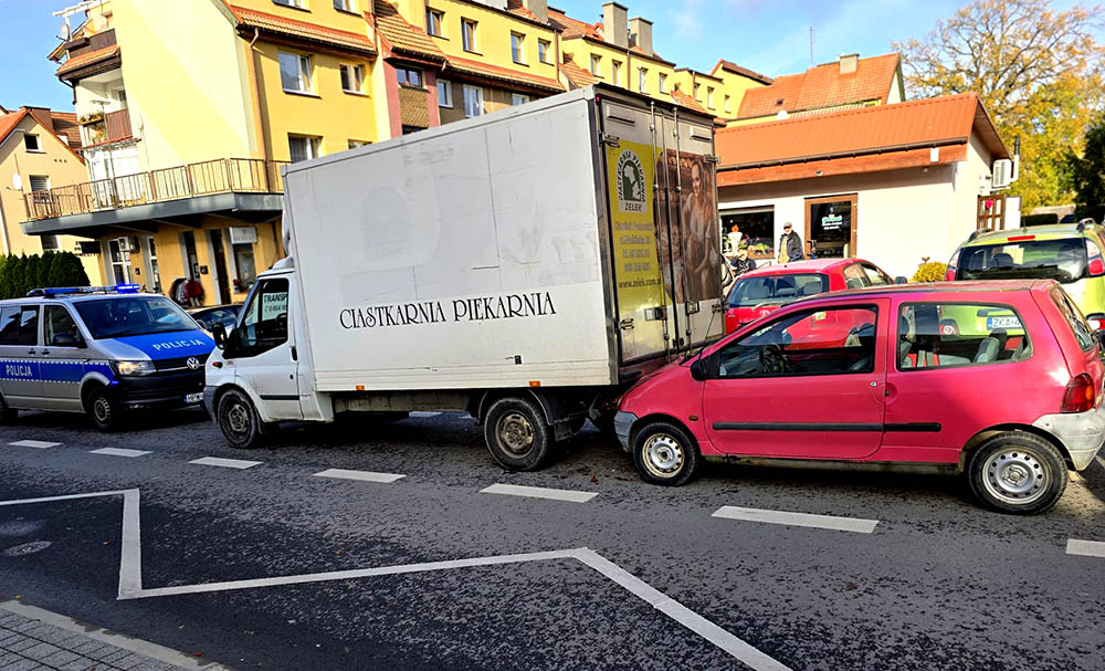 Kolizja na ulicy Wysockiego w Kamieniu Pomorskim