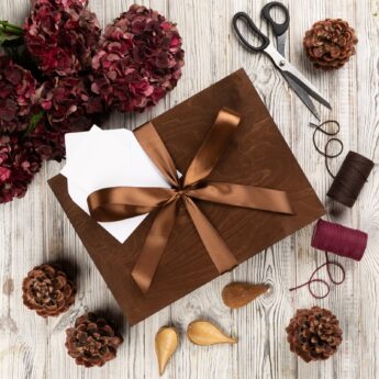 Zrób wrażenie na klientach - eleganckie kosze prezentowe z logo Twojej firmy