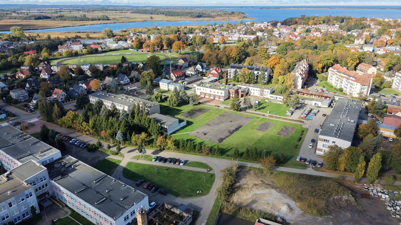Dyrektor ZSP w Kamieniu Pomorskim apeluje o budowę boiska wielofunkcyjnego