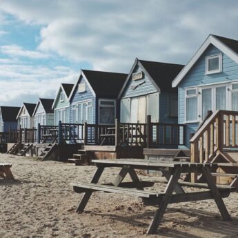 Sposoby ogrzewania domków na wynajem nad polskim morzem