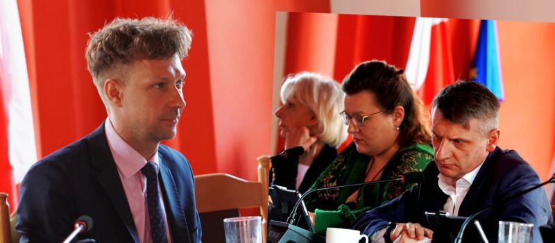 Mamzer i Kosińska musieli wysłuchać lekcji od radcy prawnego Dennisa Warcholaka! [ZOBACZ FILM]